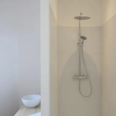 Grand - 4 Premium & Parking Inclus *